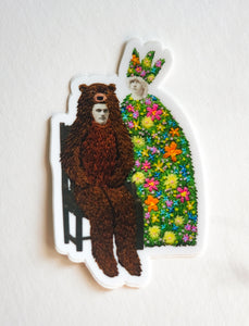 The queen and the bear - sticker