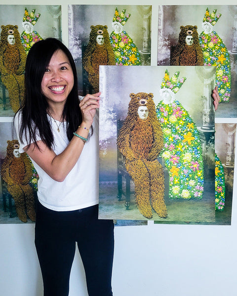 "Seconds" - The queen and the bear - screenprint